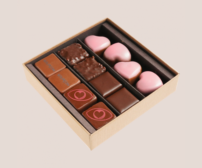 Boite de 12 chocolats coeur fête des mères