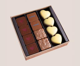 "Mother's day" Golden Box...