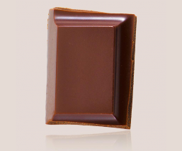 Caramel milk chocolate with refined salt