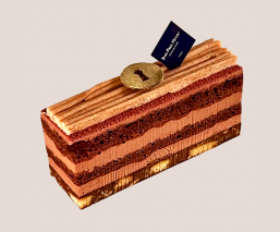 Chocolate cake "golden door"
