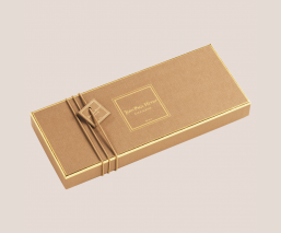 close box of chocolates and fruits 310g