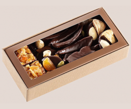 box of chocolates and fruits 140g