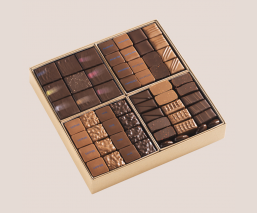 Coffret de chocolats noir et lait assortis 1kg