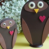 Notre chouette Pascaline a du cœur ♥️ Une création expédiable garnie de fritures sèches et fourrées praliné, chocolat noir et lait. 

🇬🇧 Our owl Pascaline has a good heart ♥️ A shippable creation filled with dry fritters and pralines.

#JeanPaulHevin #chocolatier #chocolatierparis #chocolatdepaques #chocolatcameroun #hévinnkolossang #MeilleurOuvrierdeFrance #RelaisDesserts