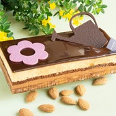 Primavera 🌱 

Croustillant sablé à la pâte de noisette, mousse Grand Cru du Venezuela, biscuit chocolat noir Venezuela, mousse praliné noisette.

Une création pour Pâques du jeudi 17 au 19 avril. 

🇬🇧 Primavera 🌱

Crispy hazelnut shortbread, Grand Cru Venezuelan mousse, Venezuelan dark chocolate biscuit, hazelnut praline mousse.

An Easter creation from Thursday, April 17th to 19th.

#JeanPaulHevin #pâtisserie #pâtisserieparis #Pâques #repasdepâques #praliné #MeilleurOuvrierdeFrance #RelaisDesserts